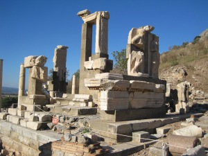 Memmius monument